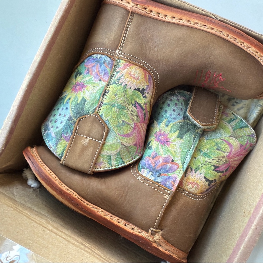 Roper Cowbabies Tan and Brown Baby Boots